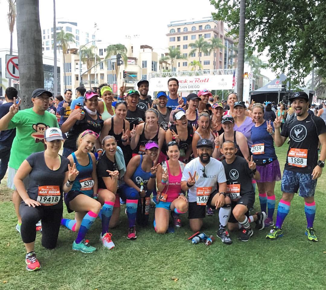 Pre-race epic photo. So many friendly faces. These folks are all AWESOME runners! 