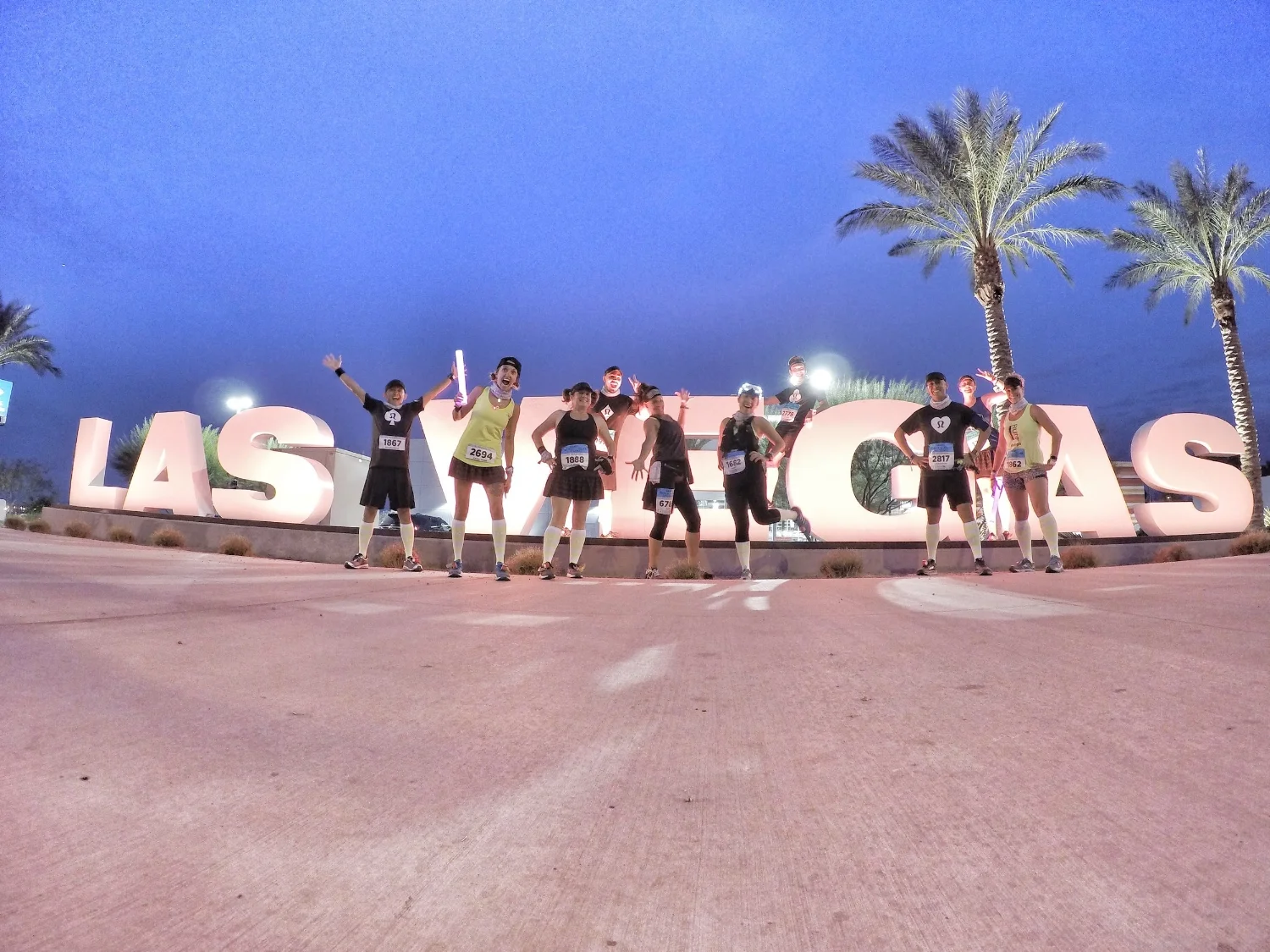 Las Vegas 10: @carleemcdot, @matmilesmedals, @Pavementrunner, @Purple_kaye , @barbchung , @nilesdvu, @blingwore, @irisheyes1982, @hereforthewine