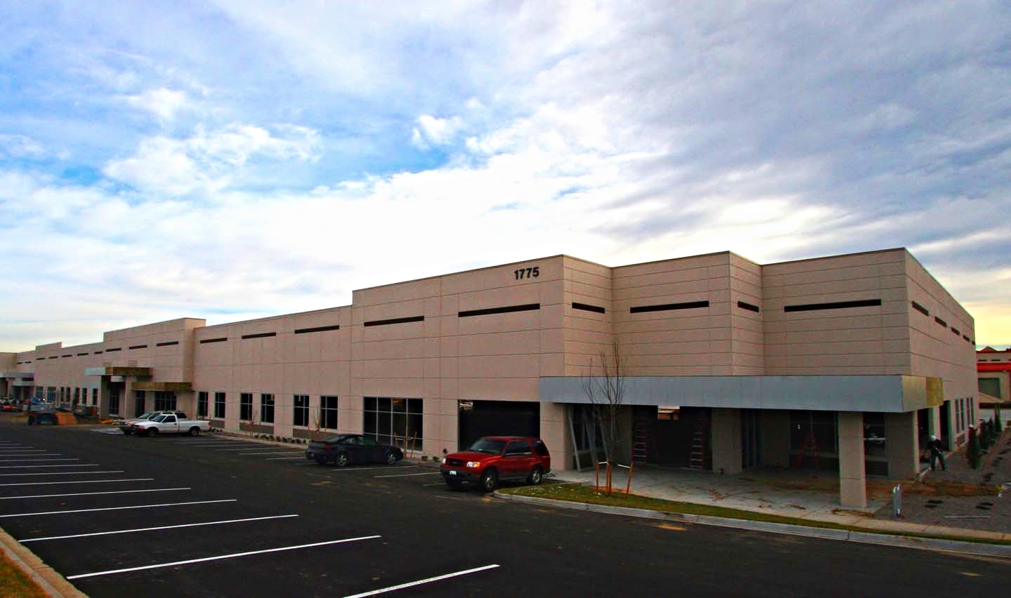 1775 CHERRY - 130,000 SF core and shell warehouse building that utilized a concrete tilt-wall system. Project included the complete site development of 9 acres.
