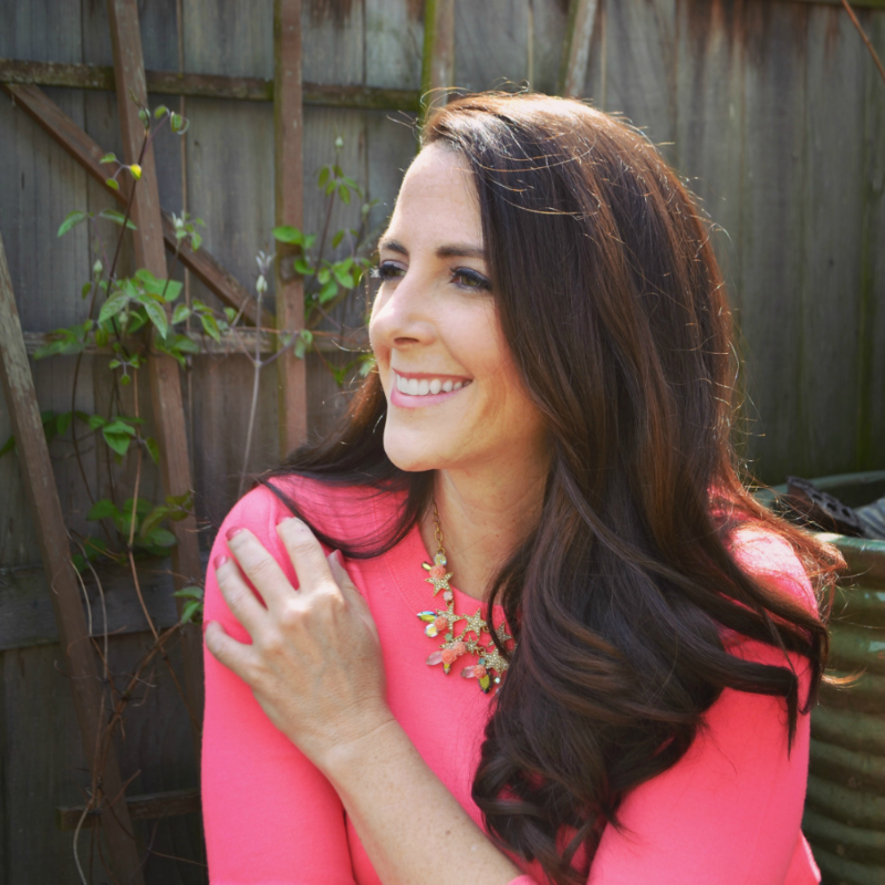 psychic medium mollie morning star provides live events and personal readings for those wishing to heal grief through mediumship. Midwest - milwaukee - chicago 