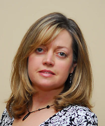 Julie.jpg