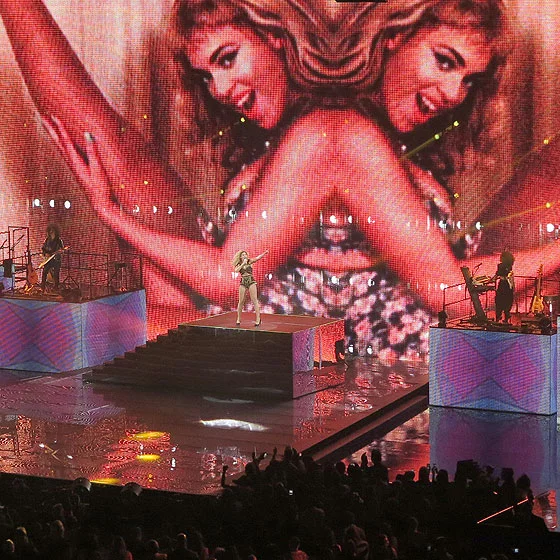 beyonce-revel-5.jpg