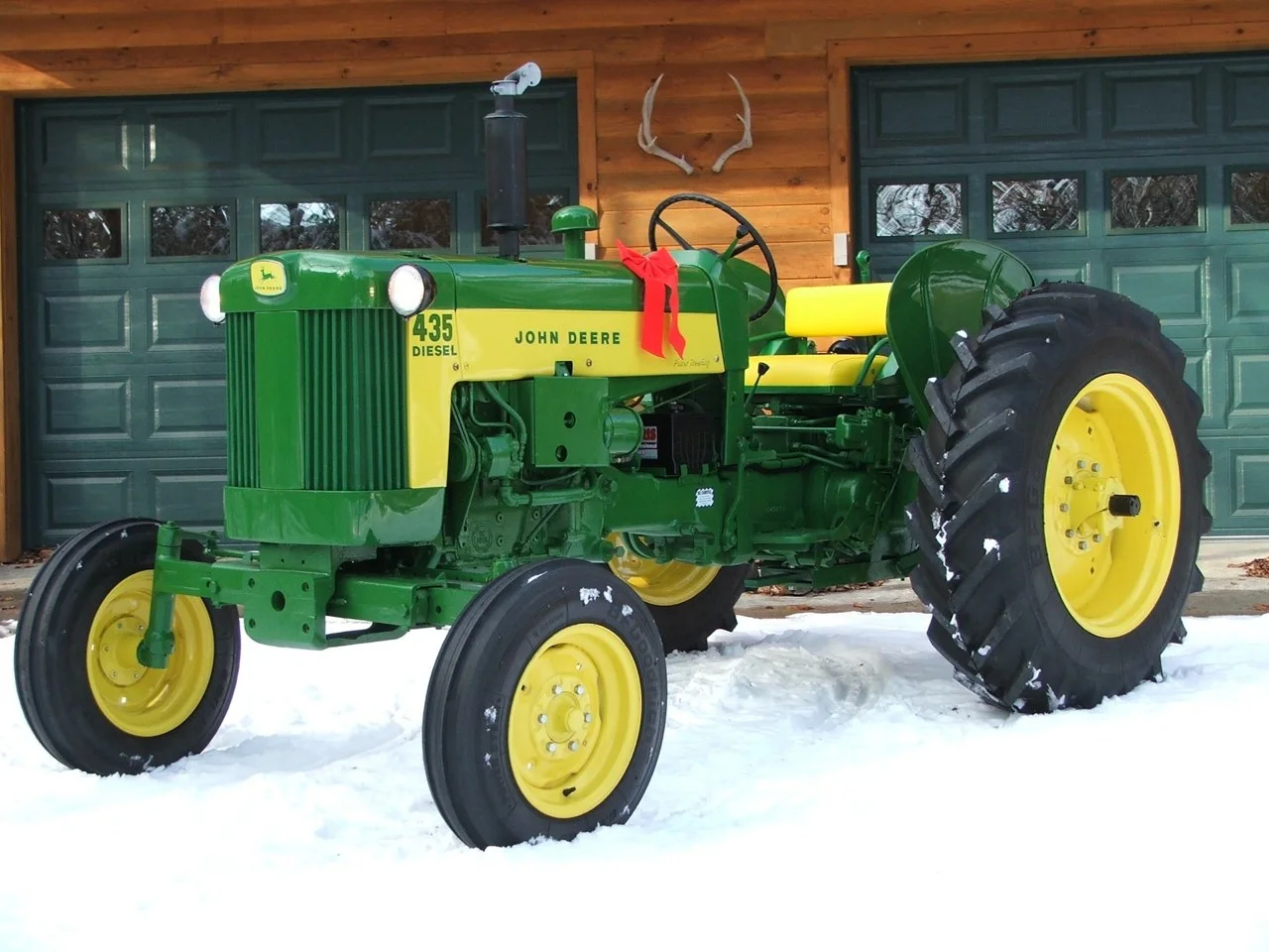 John Deere 435