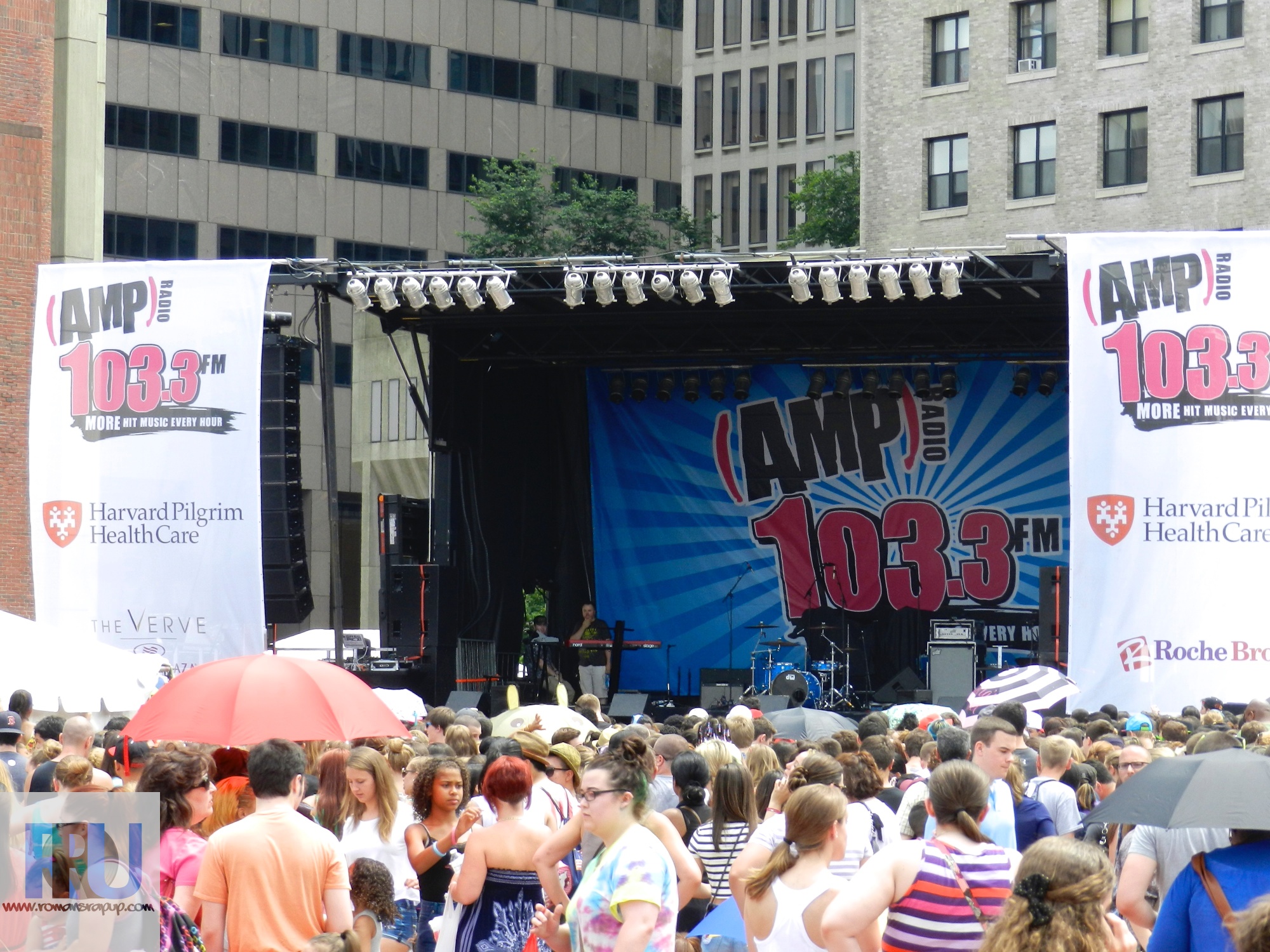 Amp Radio Birthday Bash 5.jpg