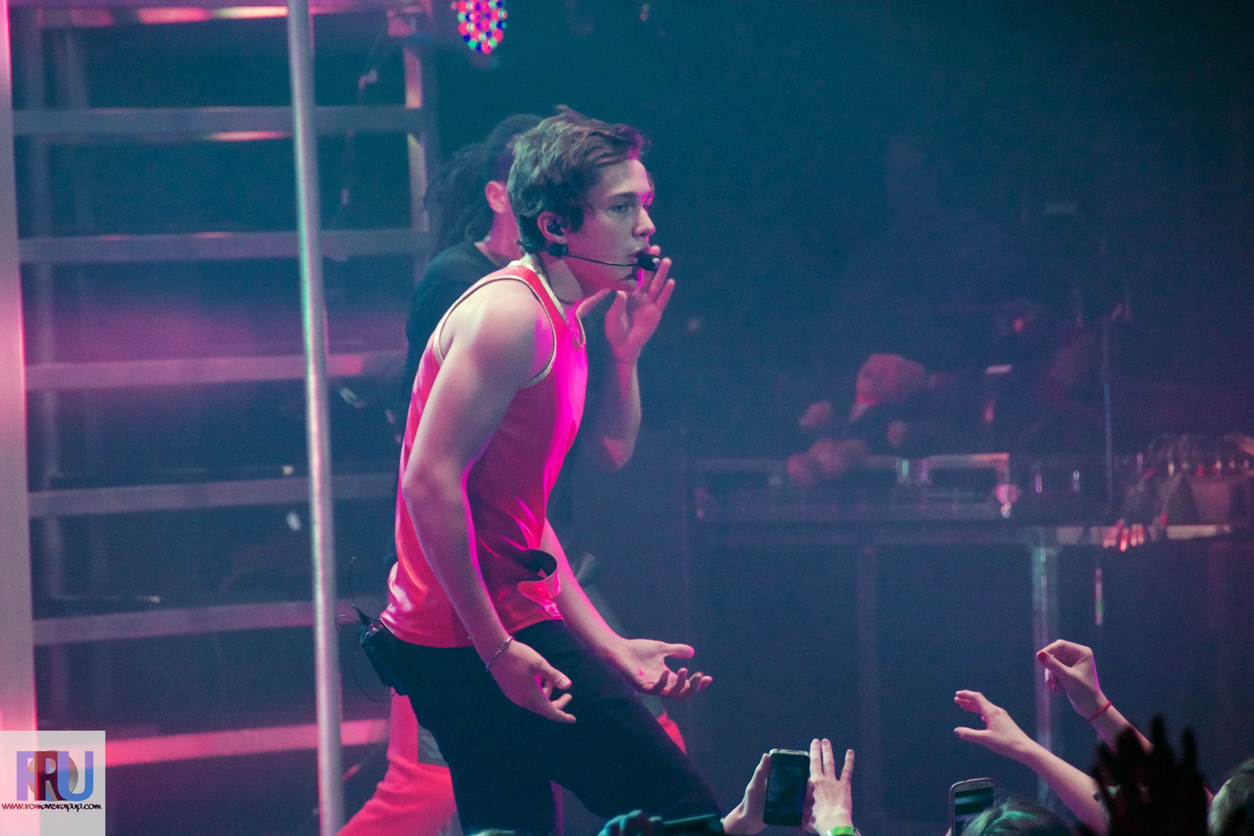 Austin Mahone & Becky G 42.jpg