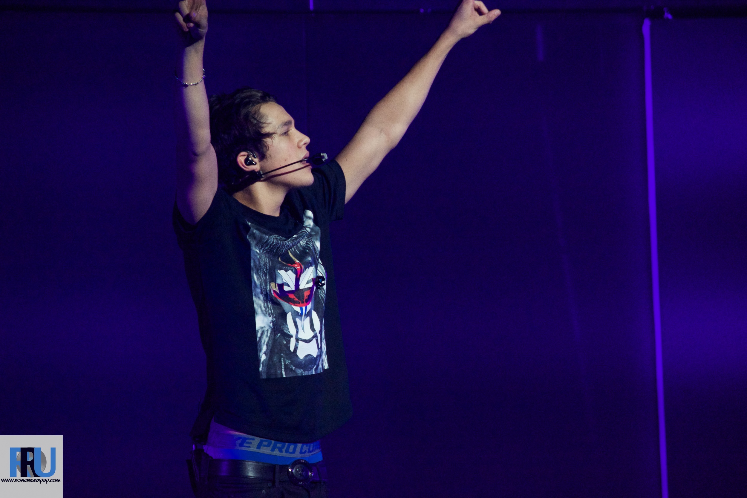 Austin Mahone & Becky G 51.jpg