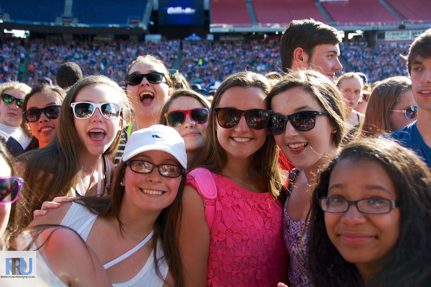 crowd shots 22.jpg