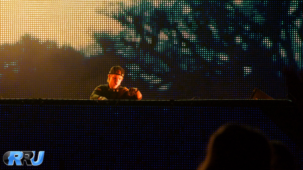 Avicii 2.jpg