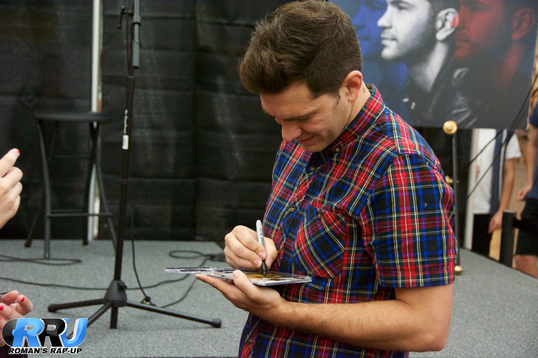 Andy Grammer North Shore Mall 14.jpg