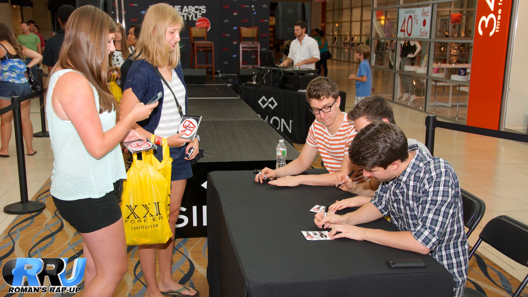 AJR at Northshore Mall 29.jpg