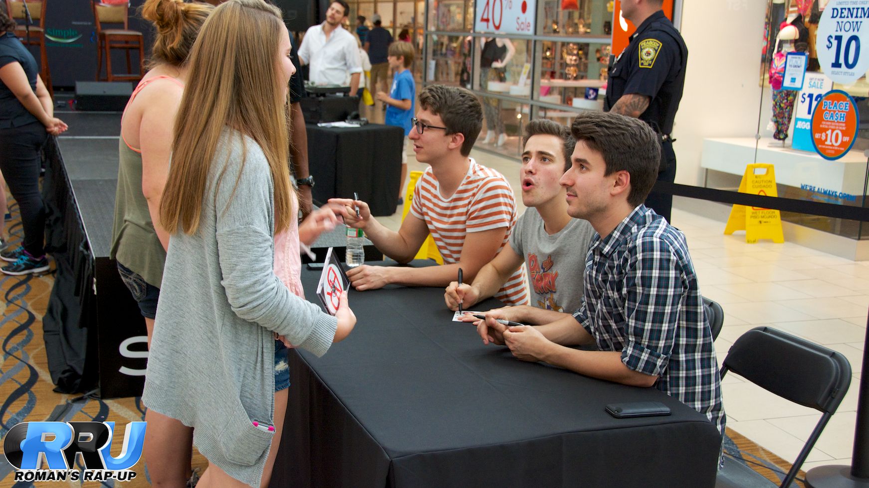 AJR at Northshore Mall 32.jpg