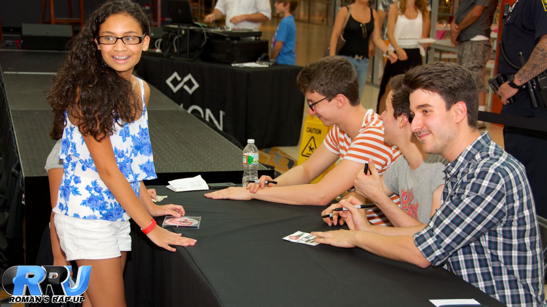 AJR at Northshore Mall 50.jpg