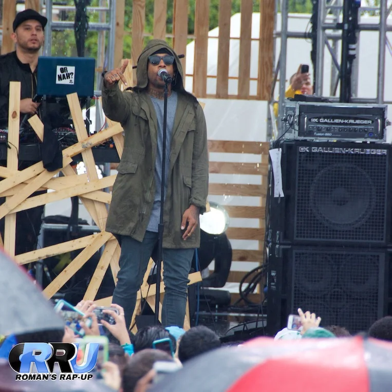 Ty Dolla $ign performing at the mtvU Woodies Festival on March 20th, 2015 (Benjamin Esakof/Roman's Rap-Up).