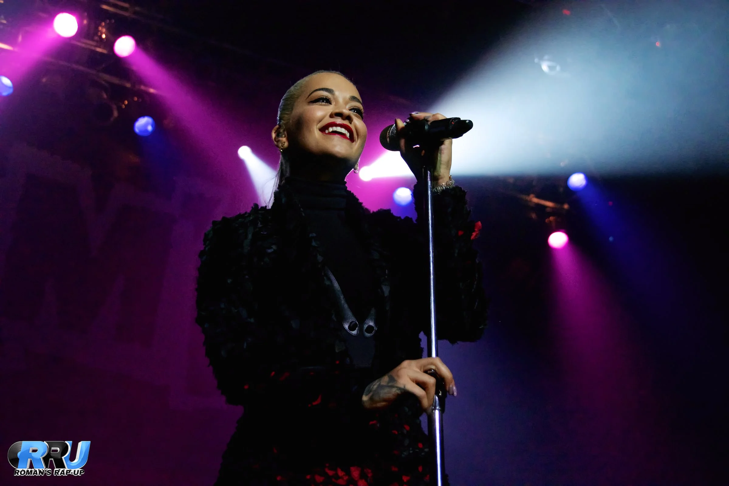 Rita Ora performs at Jam'n 94.5's Block Party on September 13th, 2015 (Benjamin Esakof/Roman's Rap-Up).