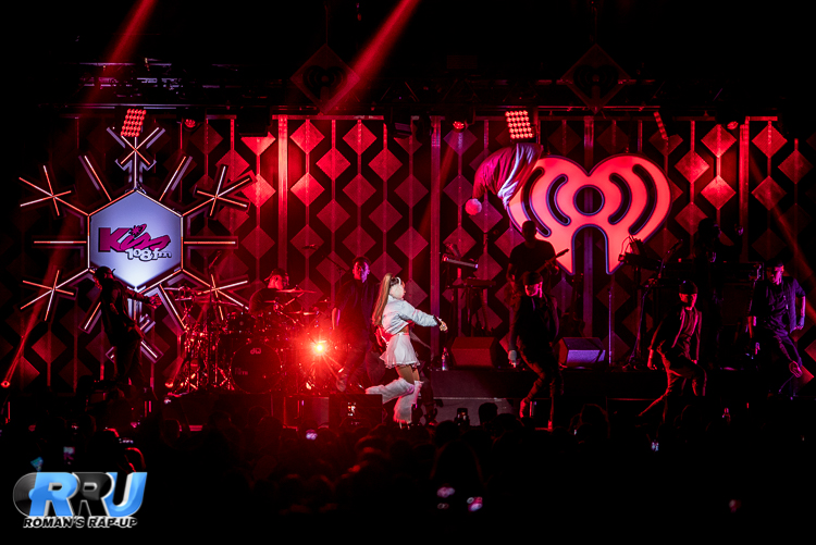 Ariana Jingle Ball_-9.jpg