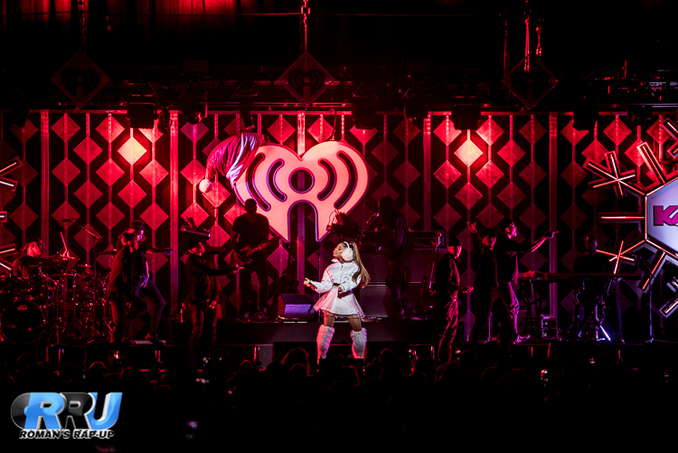 Ariana Jingle Ball_-10.jpg