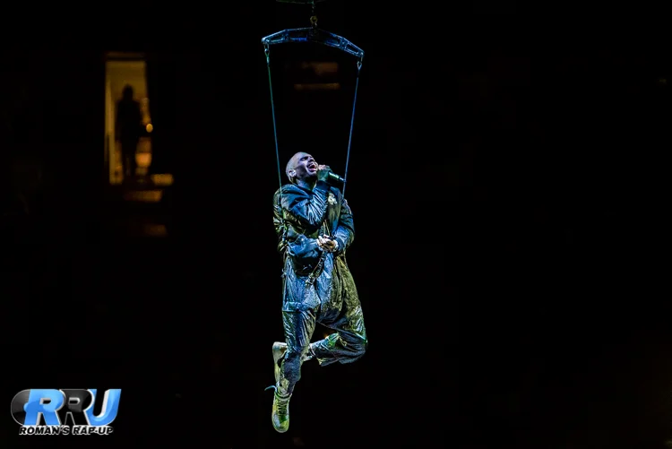 Chris Brown performing at the TD Garden in Boston on April 2nd, 2017 (Benjamin Esakof/Roman's Rap-Up).