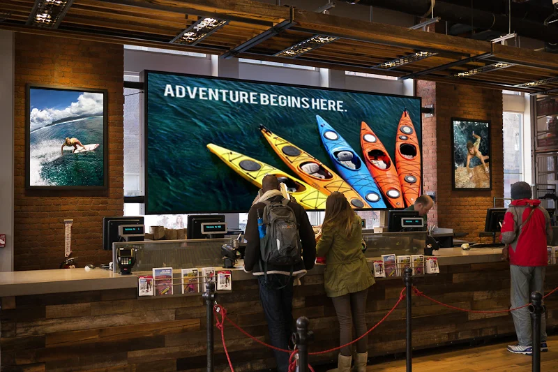 REI_Instore.jpg
