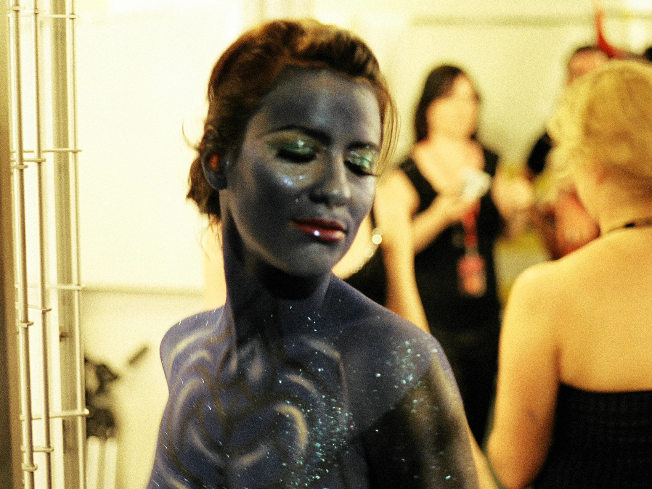 Bombi bodypaint F1.jpg
