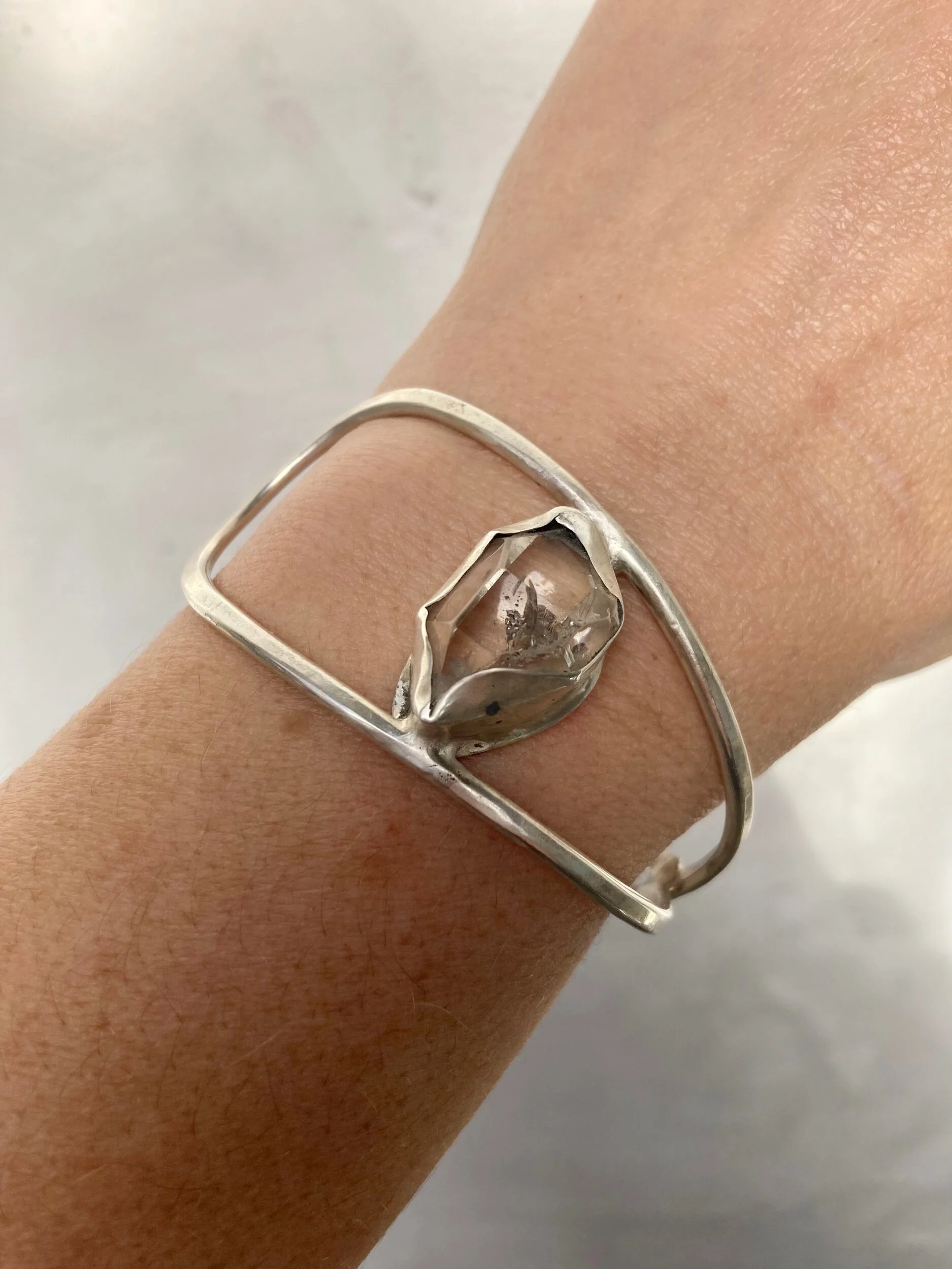 556759F6-E5F6-4AD5-83C5-A880F4E61F0A