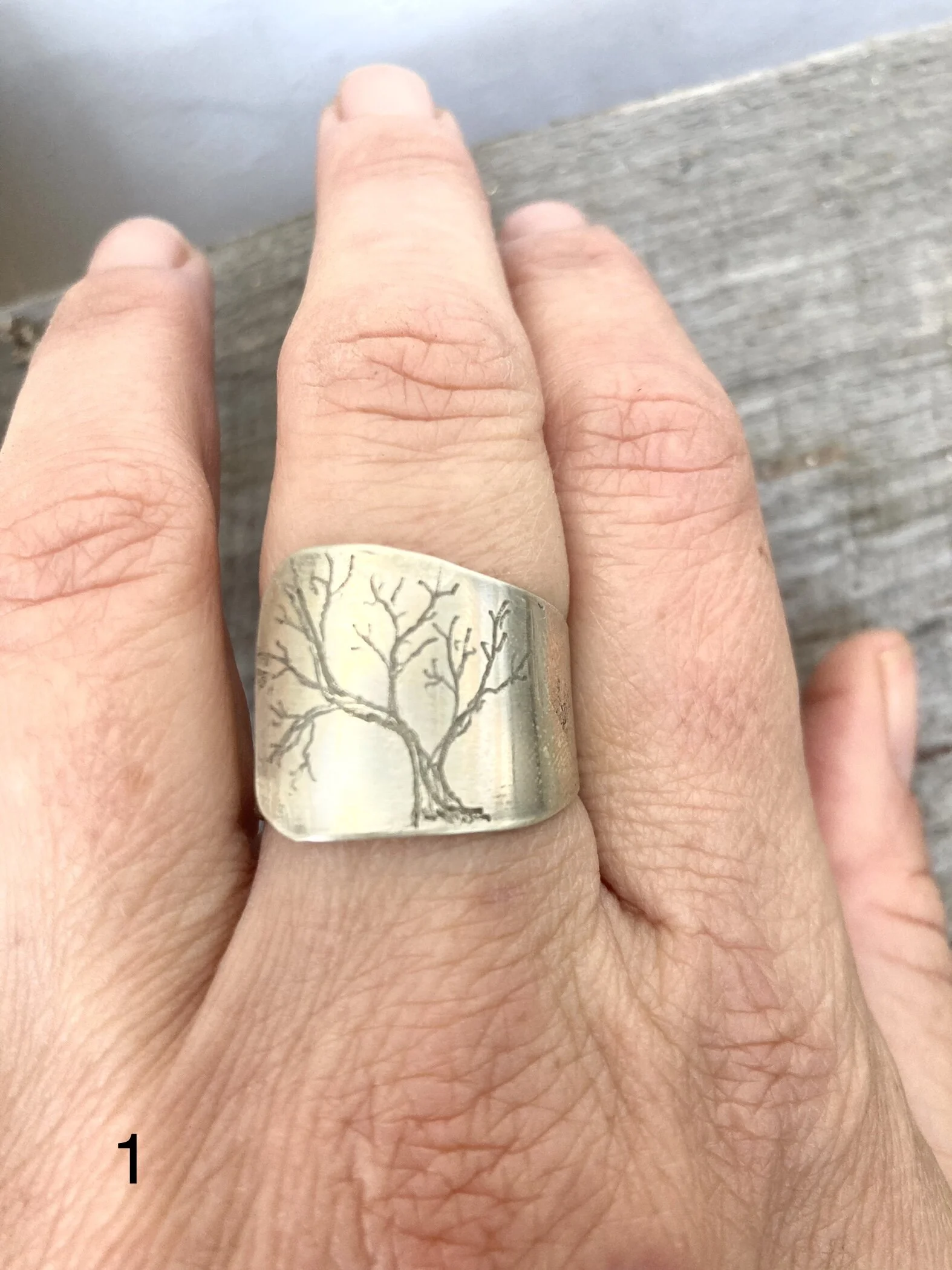 A49CB82E-A6F1-422B-9BA1-9F94E1028109