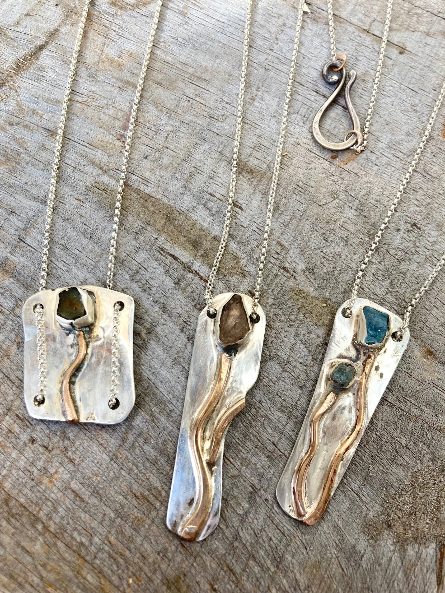 B584C0CE-EA29-4F61-9BD4-5D847D0E0046