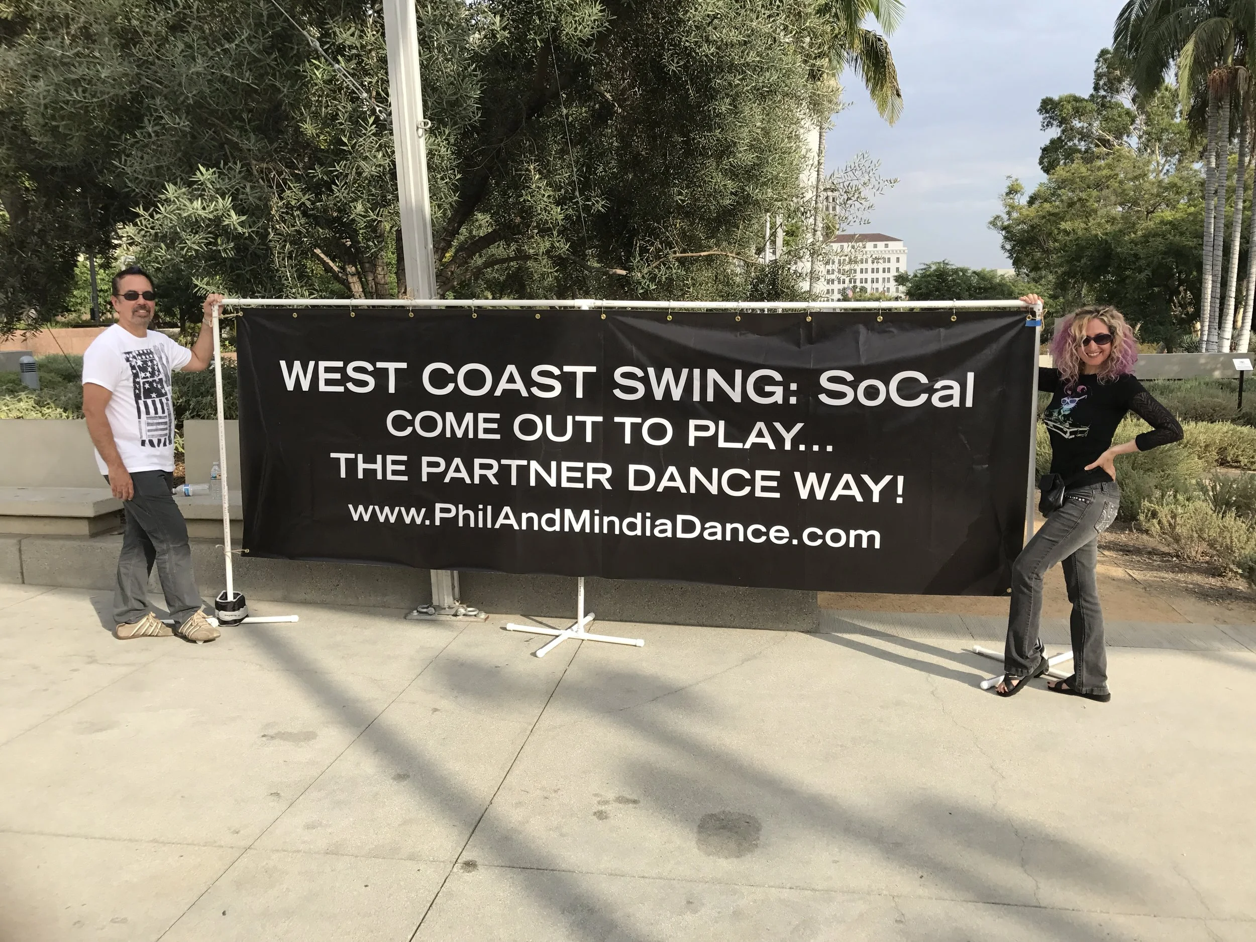 Flashmobs Phil And Mindia Dance