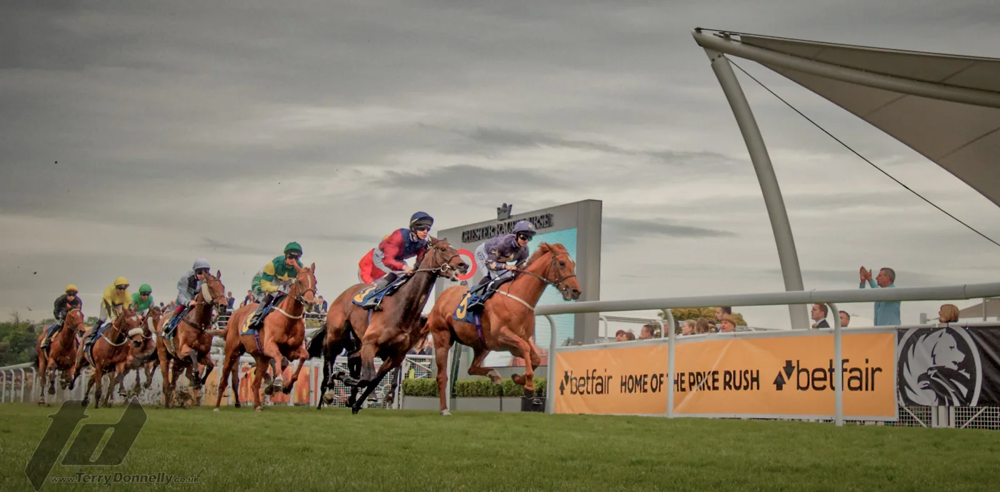 Olympus 7-14mm f2.8 PRO M.ZUIKO DIGITAL ED Lens - User Review