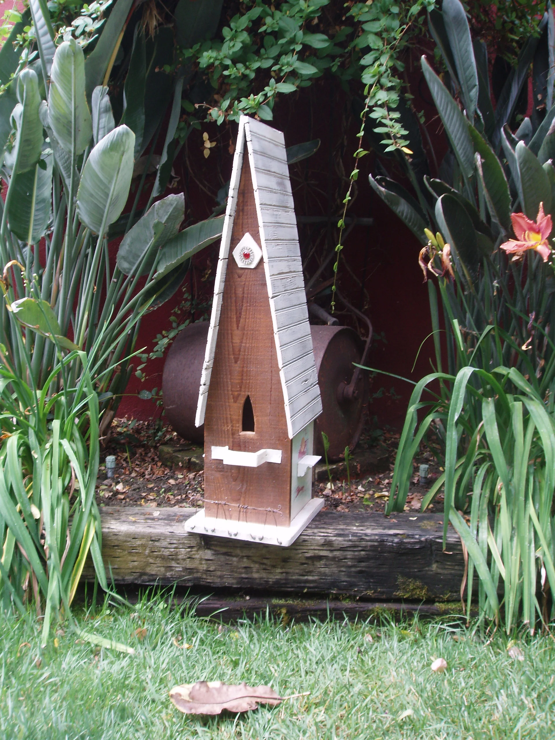 Tall and Splendid, Large