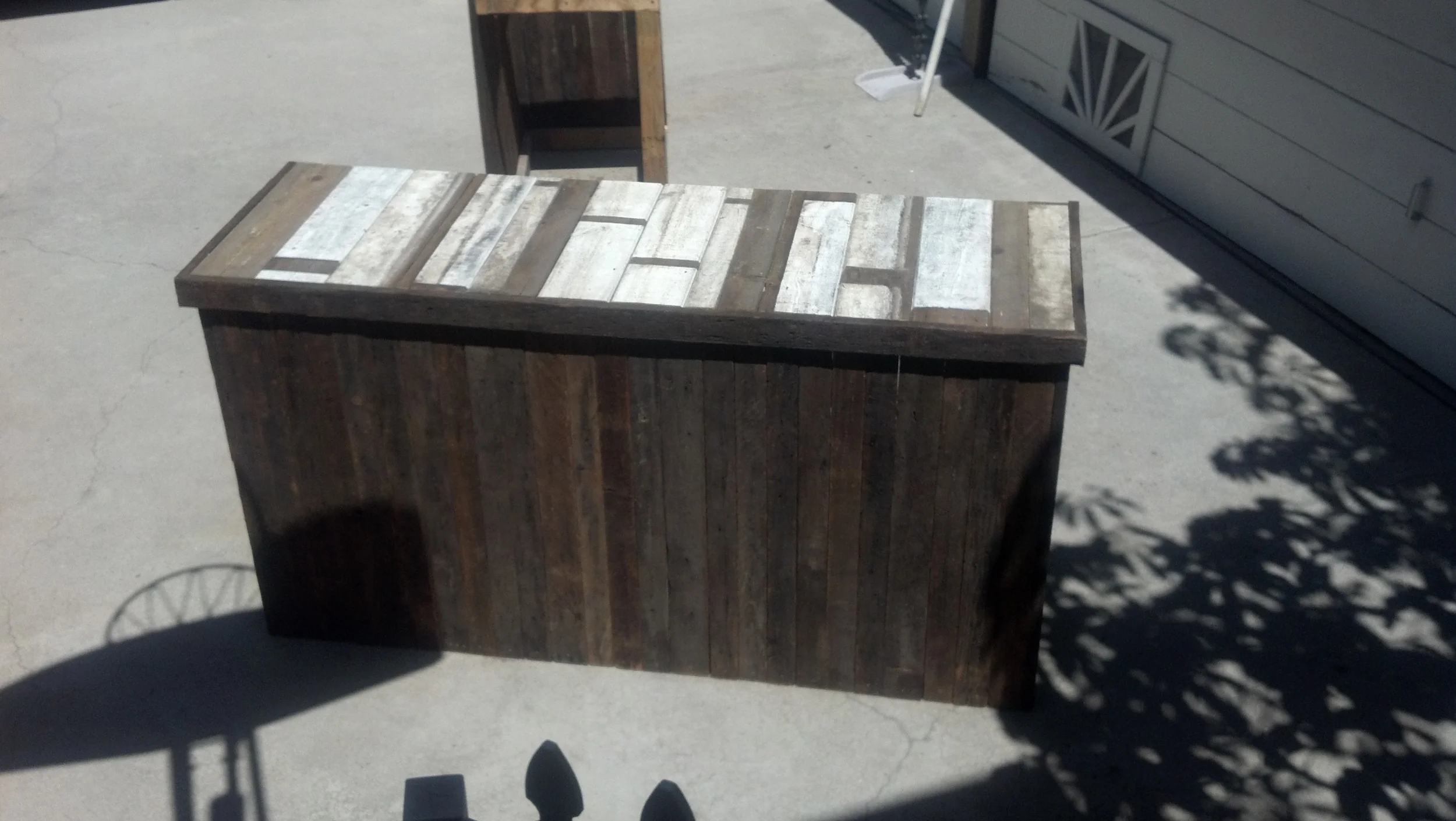 AUM AND GARDEN. COUNTER 1 OF 2.