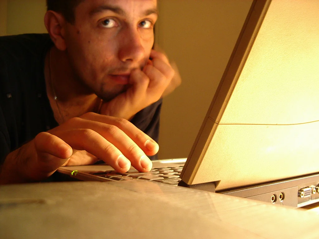 onlaptop.jpg