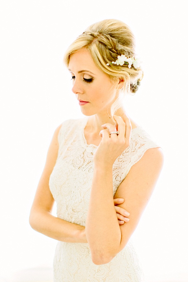 Image Source: Wedding Row , Bridal Hair & Makeup : Lashes & Lace, Photography: Kelly Dillon Photography