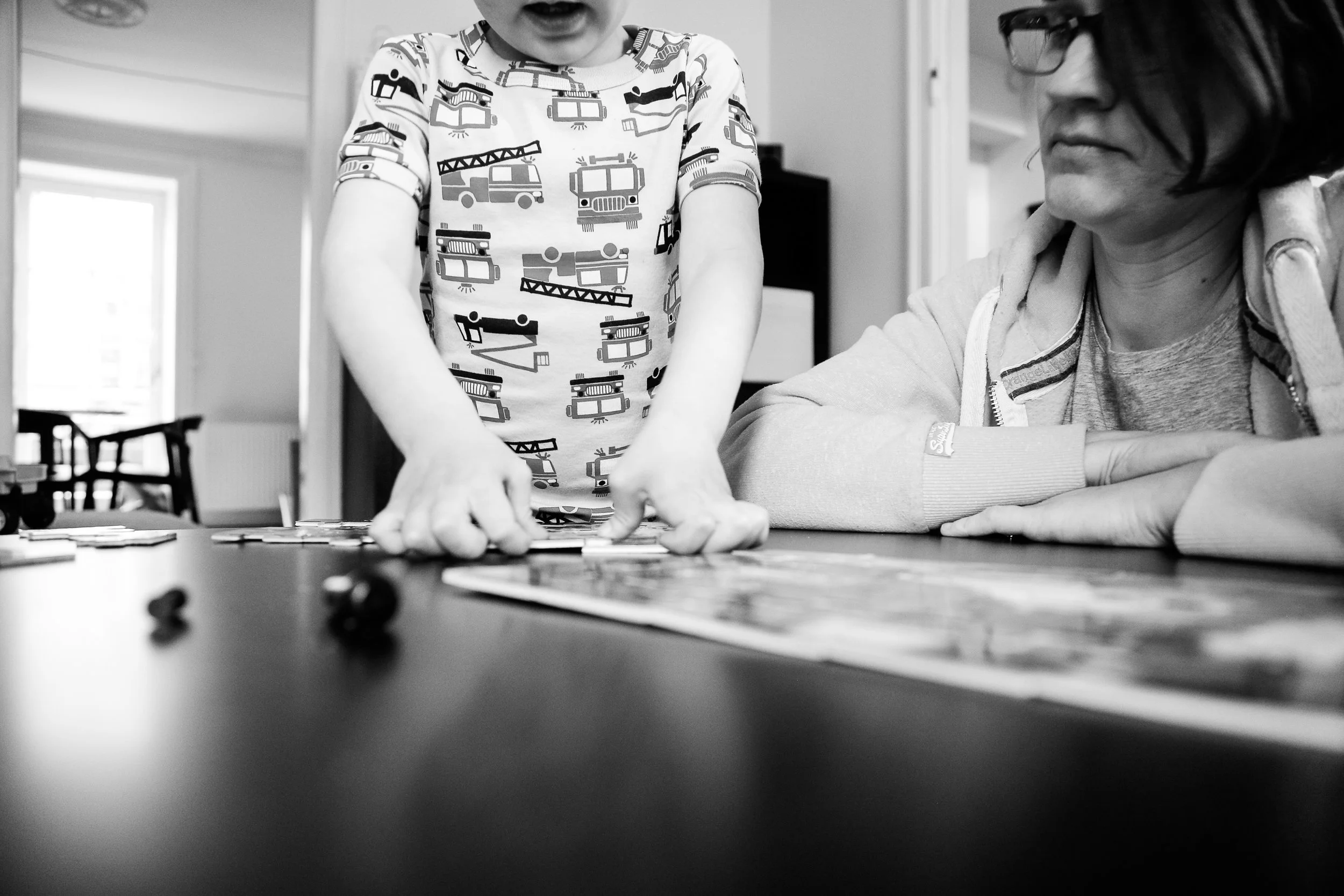 Puzzles before bedtime.