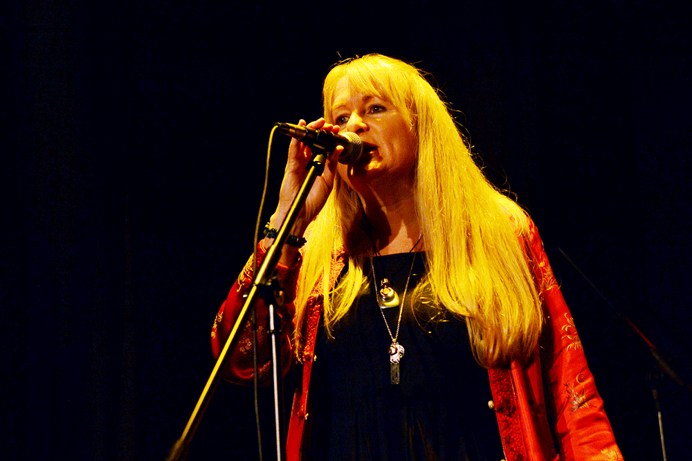 Yvonne-Kirkgate-01.gif