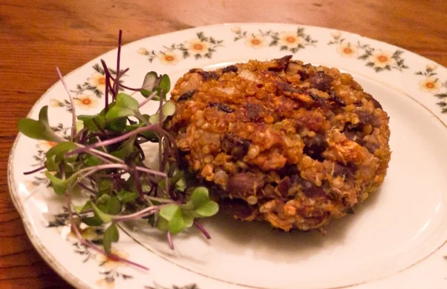 bean_burger(pp_w645_h417).jpg