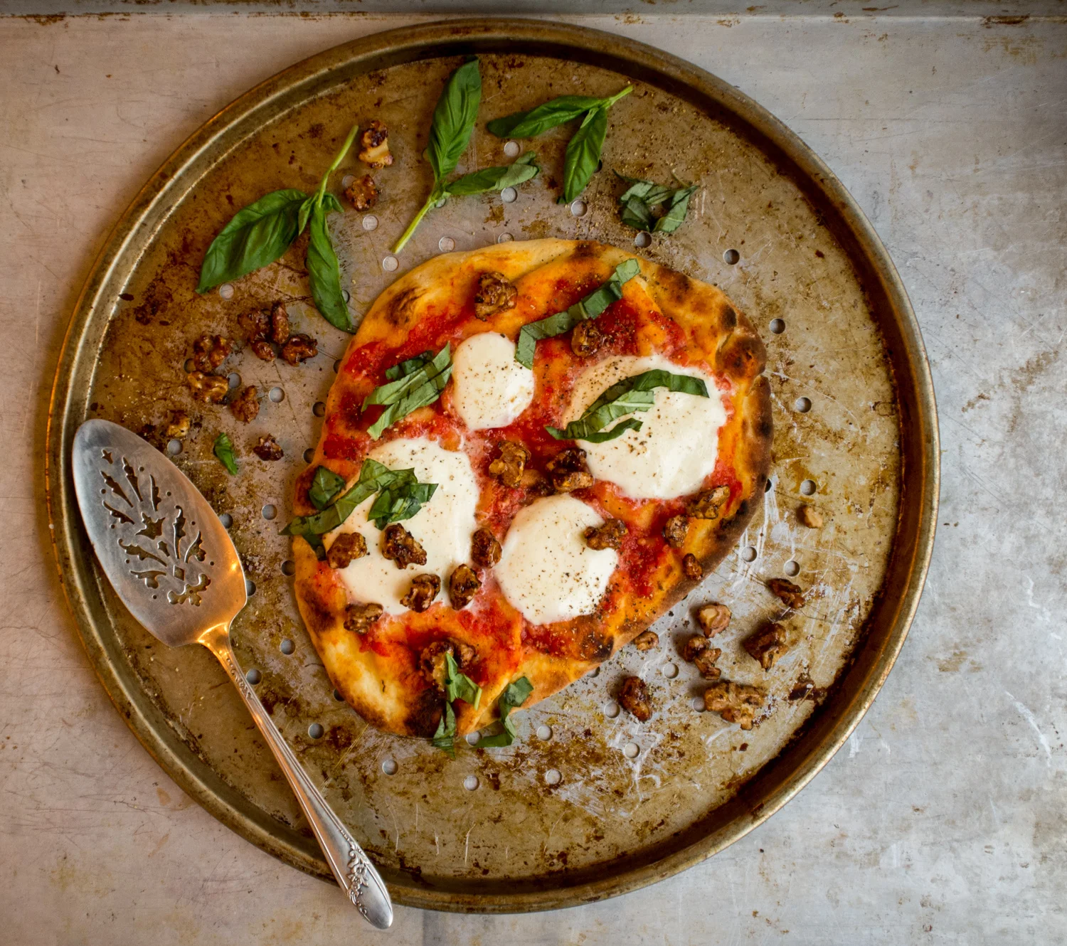 Buffalo Mozzarella Margherita Pizza Recipe EASY MARGHERITA PIZZA WITH CHOPPED TOMATOES, BUFFALO MOZZARELLA AND