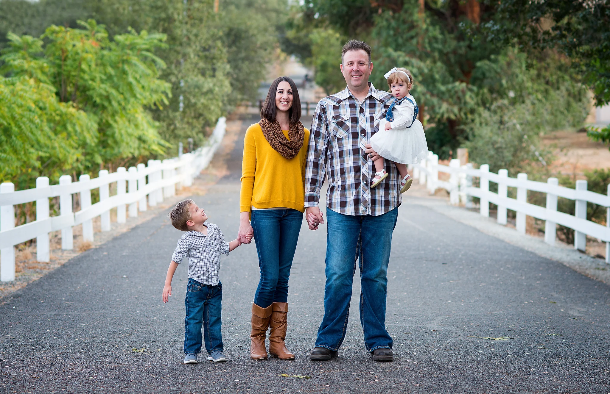 Torres Family_4908web.jpg