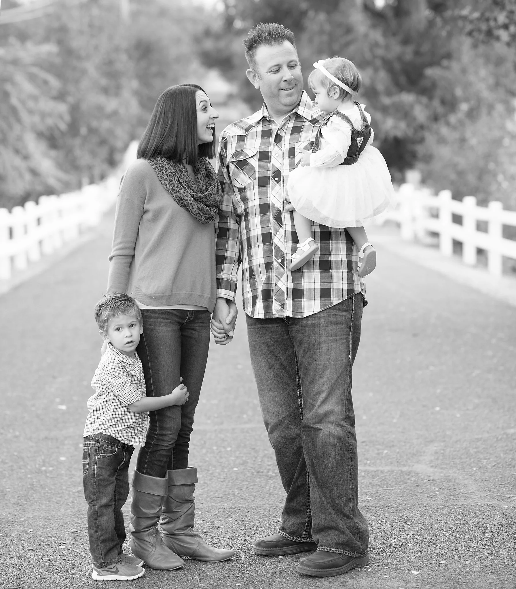 Torres Family_4924web.jpg