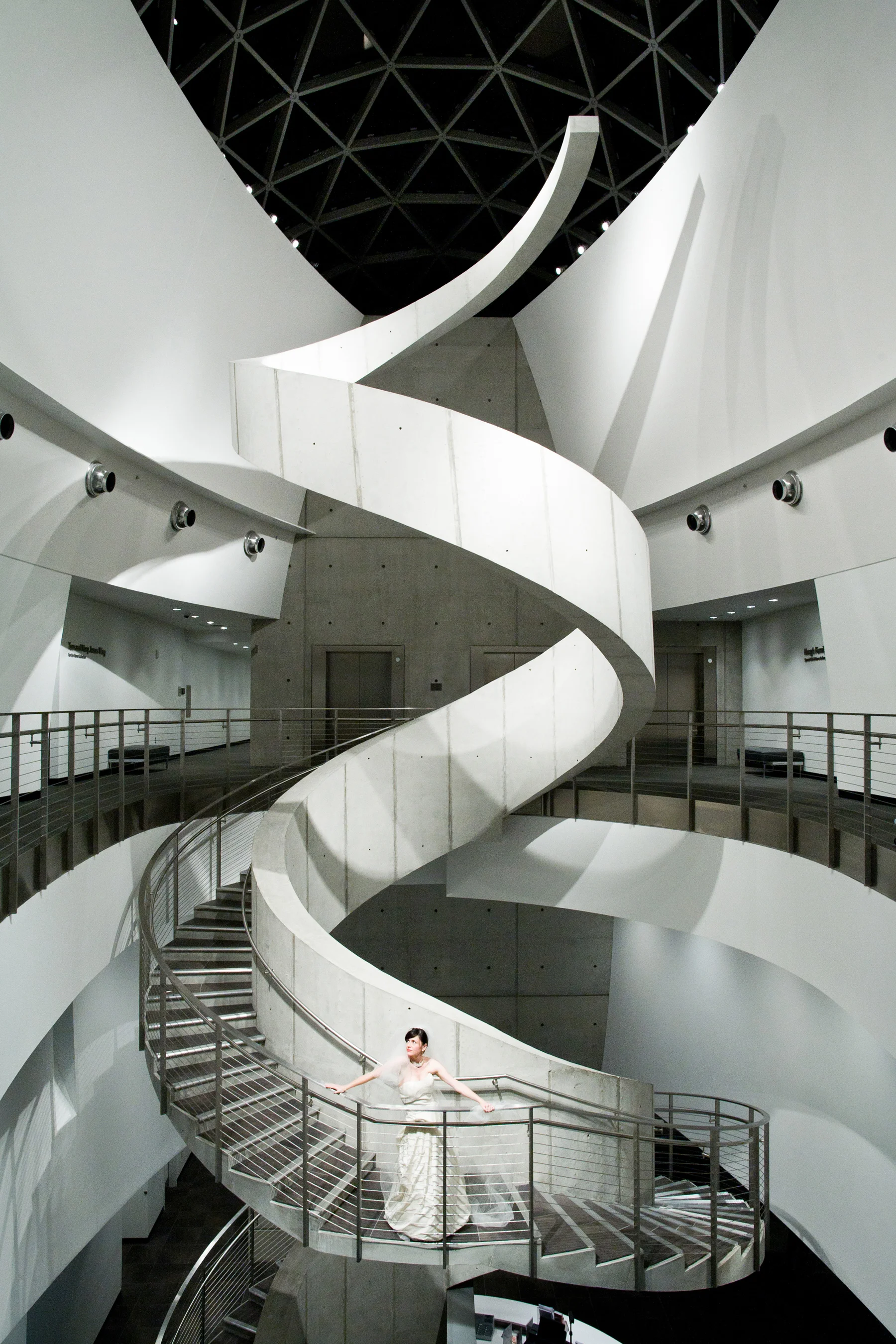 Home001.jpg