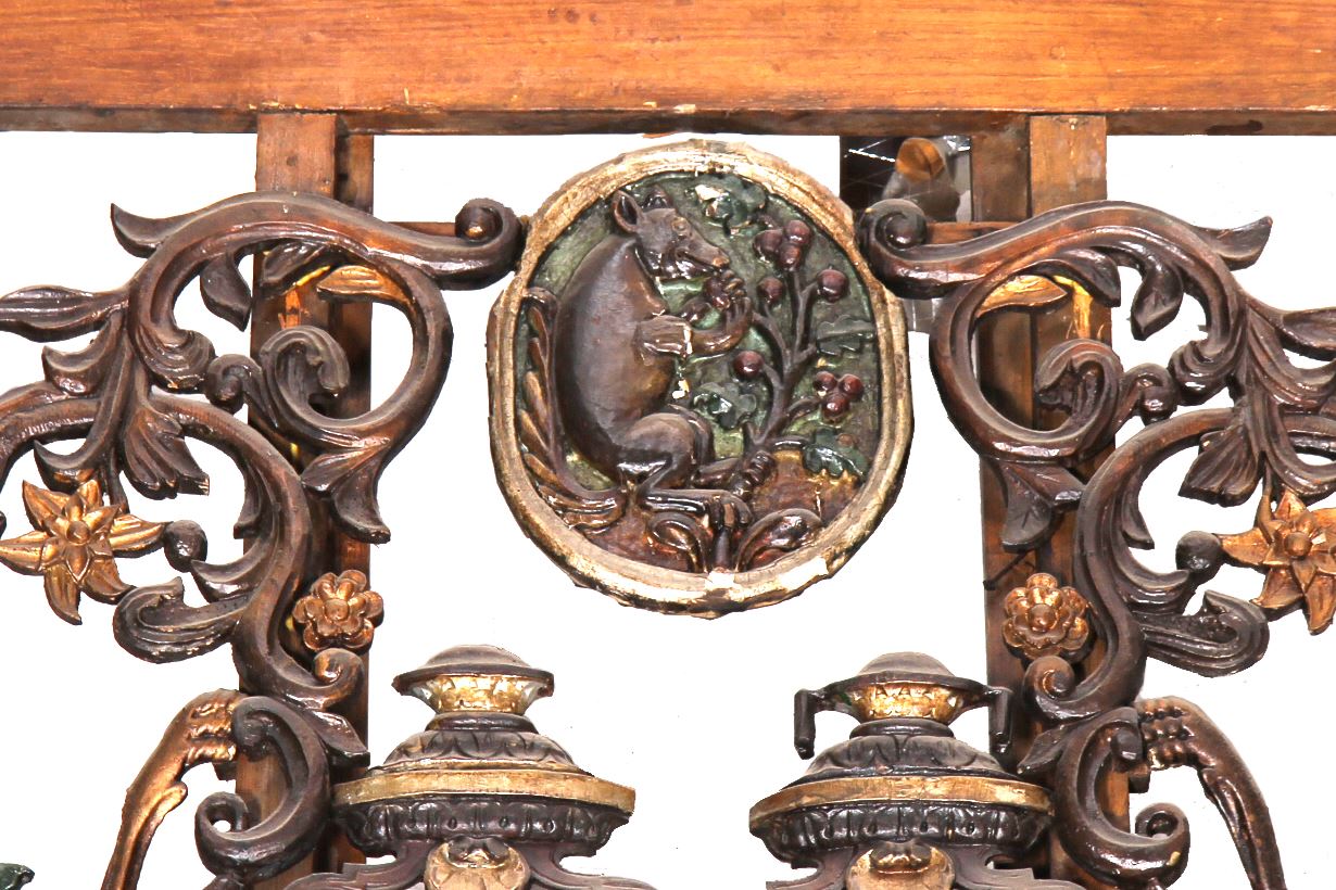 Aron Kodesh of the Great Synagogue of Siret in Romania 9.jpeg