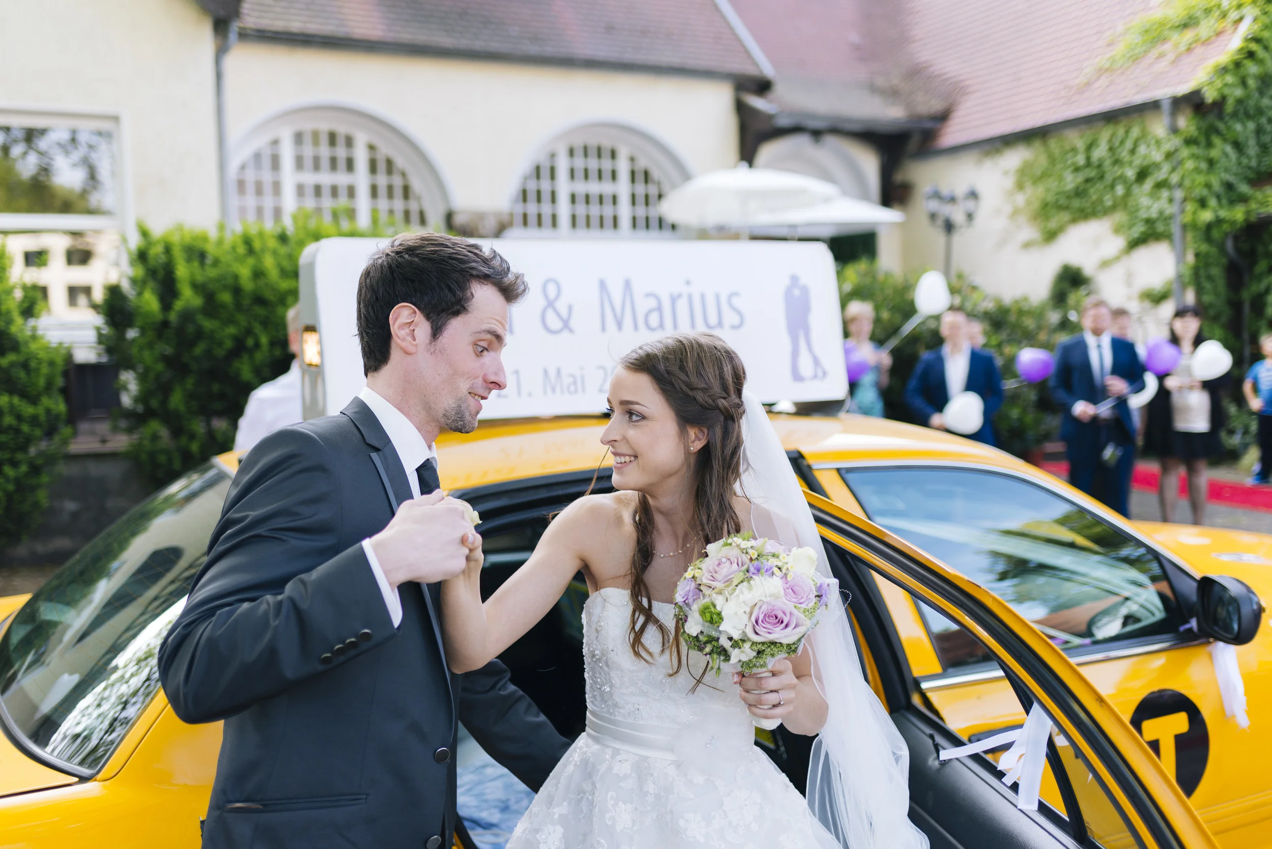 Mona und Marius Kirche498.jpg