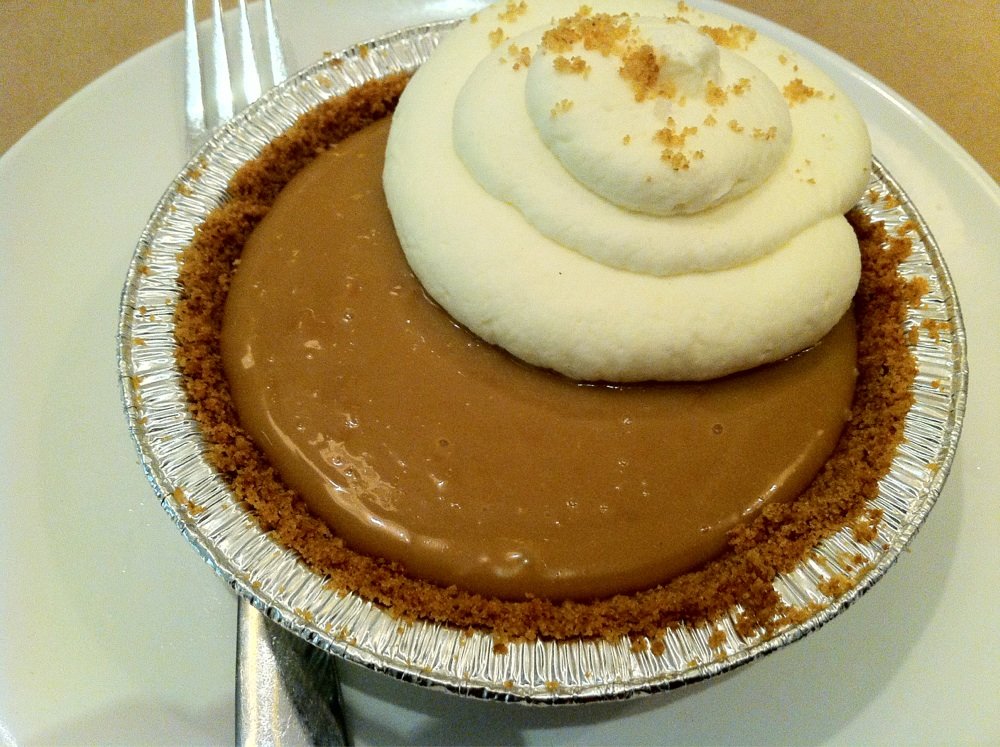 Simple Things Restaurant: Salted Caramel pie
