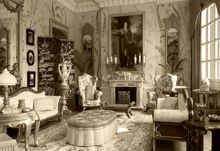 EDWARDIAN STYLE IN A MODERN HOME — SARAH AKWISOMBE