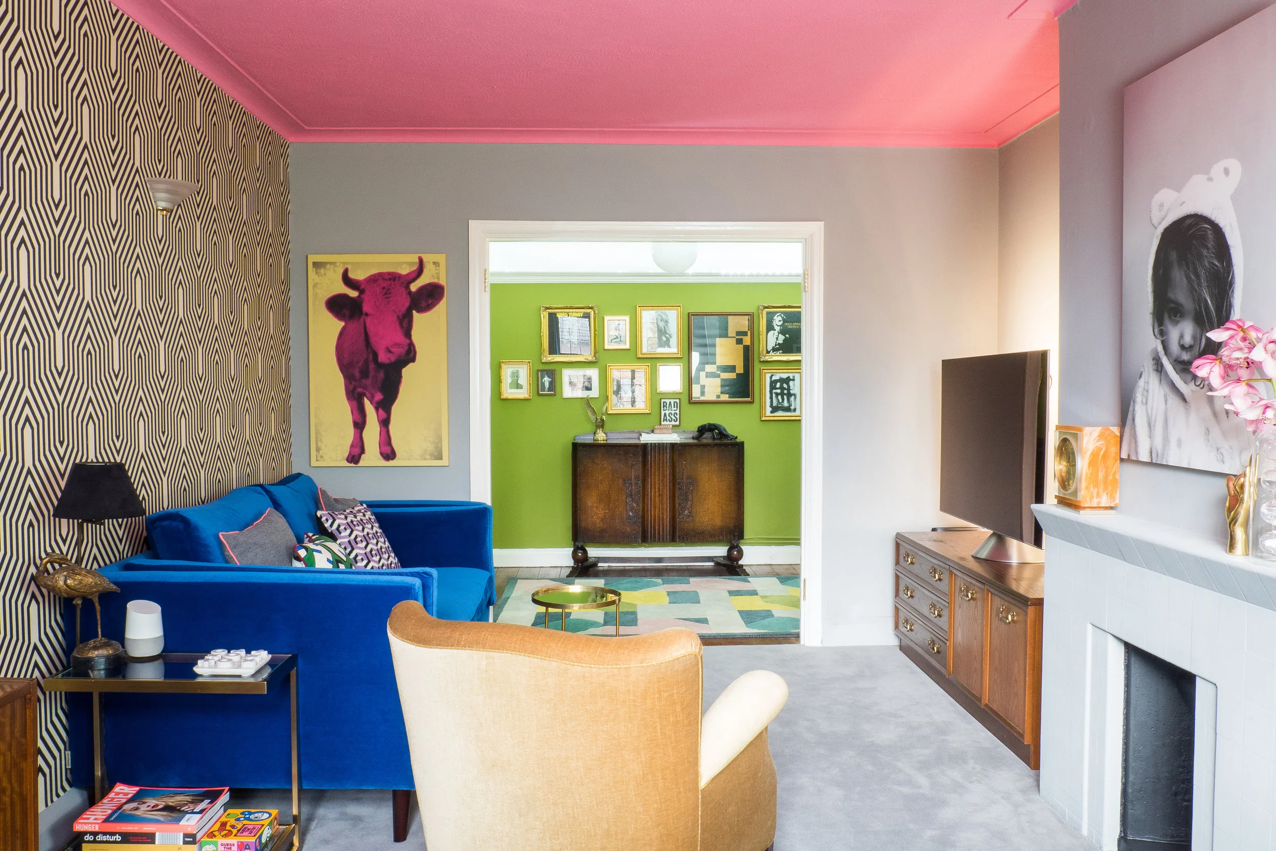 livingroomreveal_SA_HiRes_010.jpg