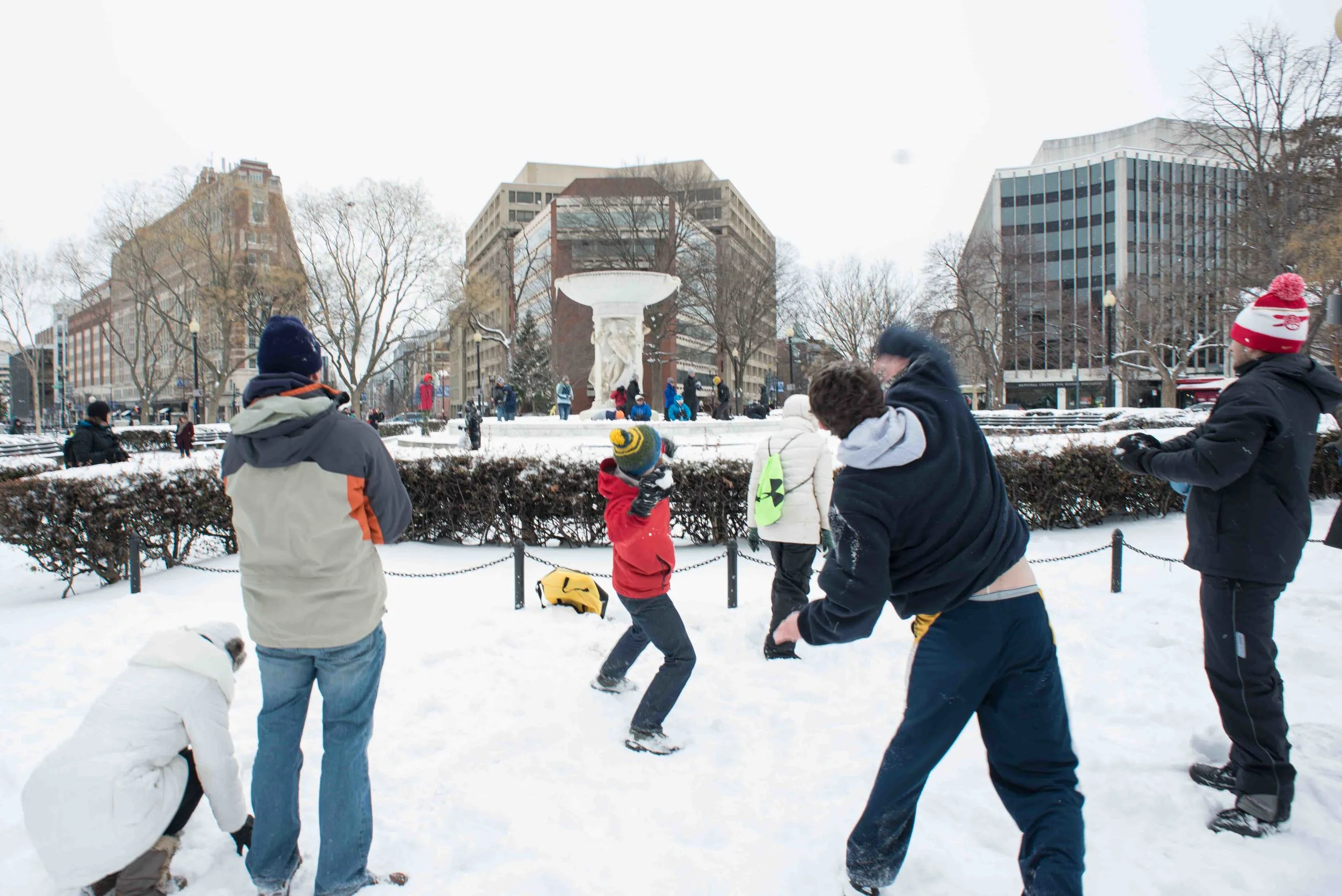 snow dc dupont snowball fight washington dc photographer