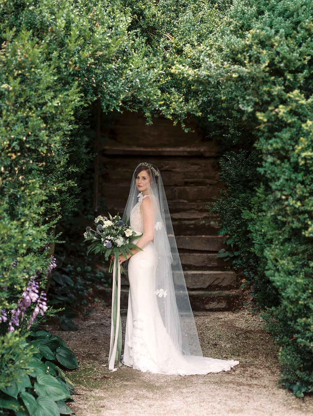 elysian historic oatlands bridal photos virginia wedding photographer lissa ryan photography