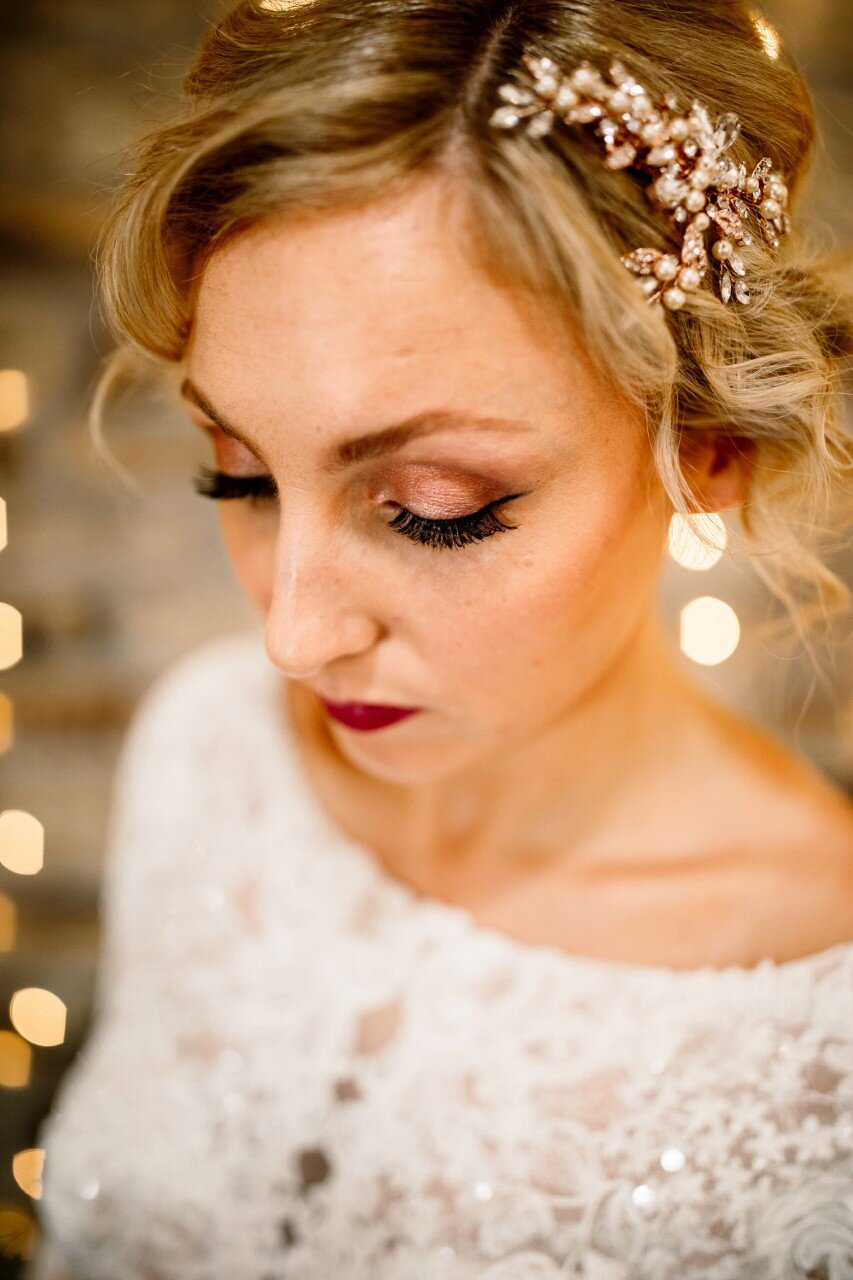 Professional Hair And Makeup Artist - Wedding Makeup And Hair Artist Professional Hair And Makeup Artist - Wedding Makeup And Hair Artist
