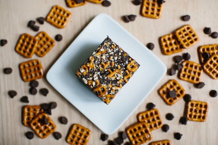 Chocolate Peanut Butter Pretzel Fudge