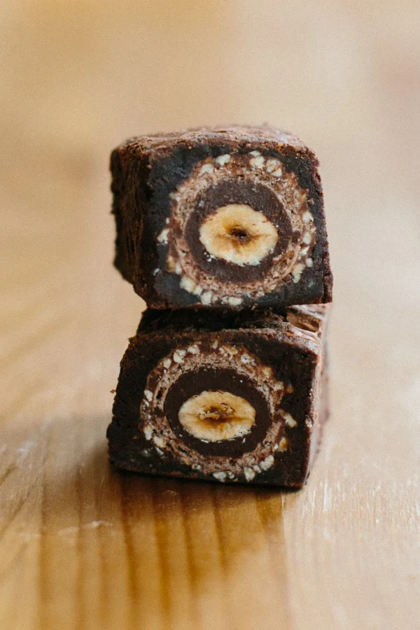 Ferrero Rocher Stuffed Brownies // Becca Bakes (www.becca-bakes.com)