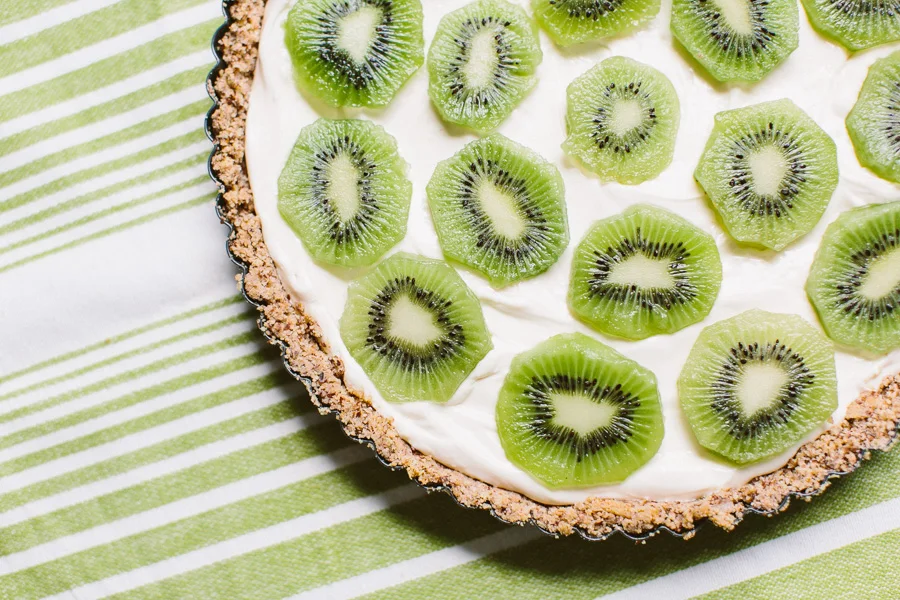 Kiwi Tart // Becca Bakes (www.becca-bakes.com)